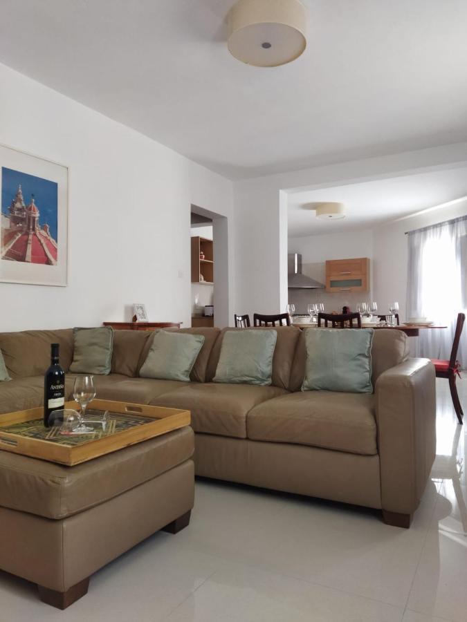 Centrally Located Bugibba Apartment - Seaside Comfort St. Paul's Bay Exteriér fotografie